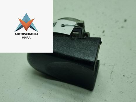 Колпачок (заглушка) ручки двери Volkswagen Caddy 3 поколение 2005, 1.9 л., дизель, МКПП, серый, фургон - фото №1