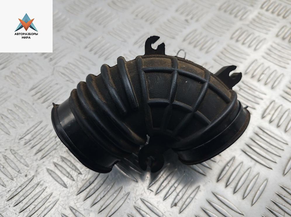 патрубок воздушного фильтра Suzuki Ignis 2 поколение (MH) 2004, 1.3 л., бензин - фото №1