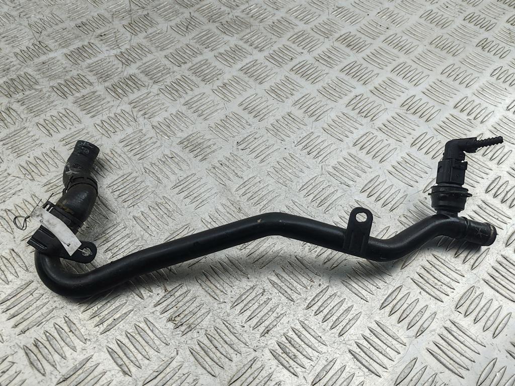 трубка охлаждающей жидкости Volkswagen Golf 6 поколение 2011, 1.6 л., дизель, МКПП, 5N0121065 - фото №1