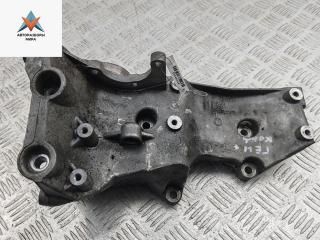 кронштейн генератора Audi A4 B6 2001, 1.8 л., Ti, бензин, МКПП, чёрный, седан, 06B903143L