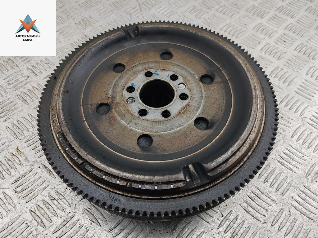 маховик Audi A6 4A/C4 1997, 1.8 л., бензин, МКПП, серый, универсал - фото №1