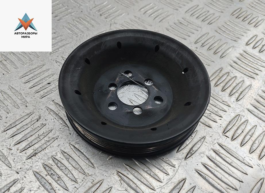 шкив насоса гидроусилителя Audi A6 4A/C4 1997, 1.8 л., бензин, МКПП, серый, универсал, 058145255C - фото №1