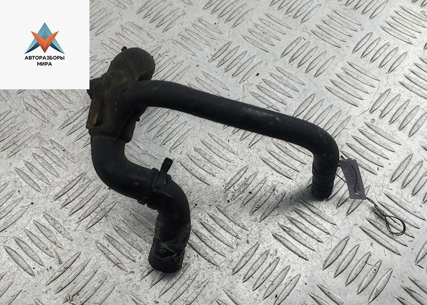 патрубок (трубопровод, шланг) Volkswagen Passat B5 1999, 1.8 л., бензин, МКПП, серый, универсал, 058121058Q - фото №1