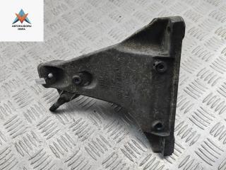 кронштейн двигателя Volkswagen Passat B5 1999, 1.8 л., бензин, МКПП, серый, универсал, 8D0199308L