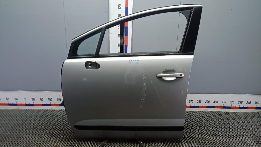 дверь передняя левая Peugeot 3008 1 поколение 2010, 1.6 л., дизель, МКПП, хетчбэк 5 дв. - фото №1