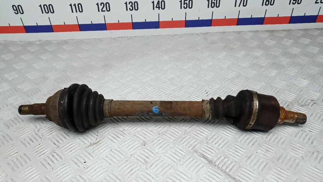 полуось передняя левая (приводной вал, ШРУС) Peugeot 3008 1 поколение 2010, 1.6 л., дизель, МКПП, хетчбэк 5 дв. - фото №1
