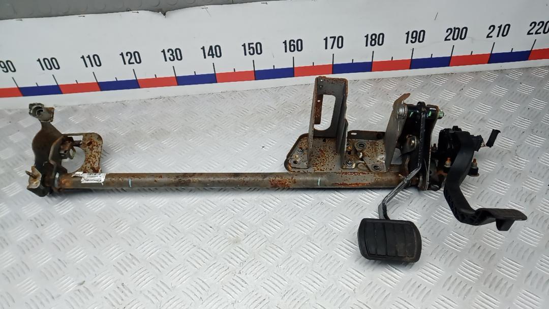 узел педальный (блок педалей) Peugeot 3008 2 поколение 2018, 1.6 л., дизель, АКПП, внедорожник 5 дв. - фото №1