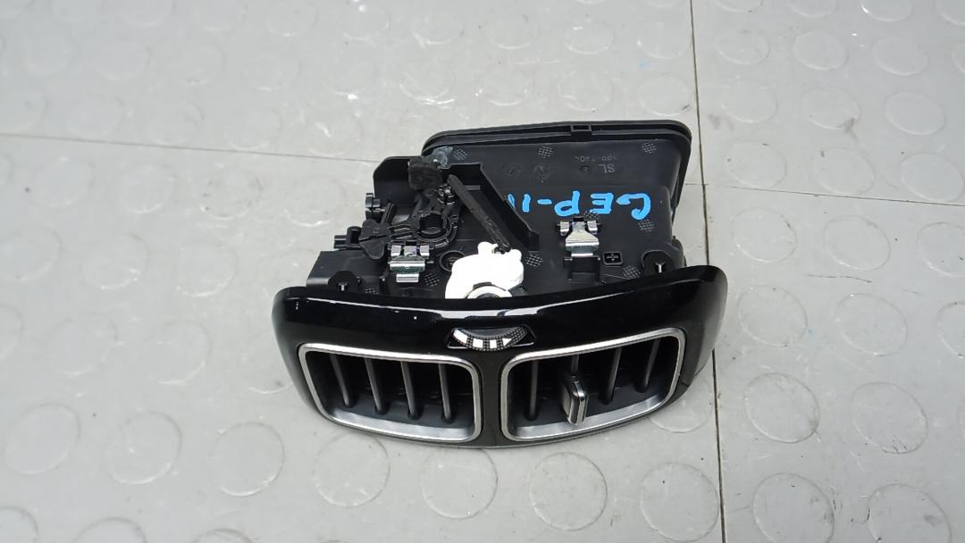 дефлектор обдува салона Citroen C5 AirCross 1 поколение 2022, 1.2 л., бензин, МКПП, внедорожник 5 дв. - фото №1