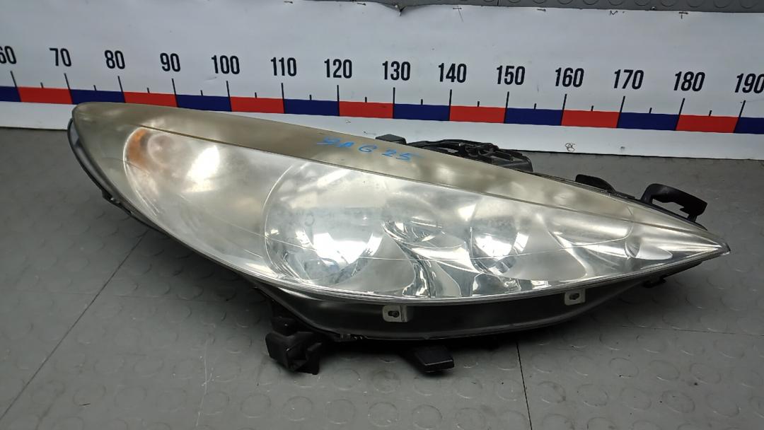 фара правая Peugeot 207 1 поколение 2008, 1.4 л., VTi, бензин, МКПП, хетчбэк 5 дв. - фото №1