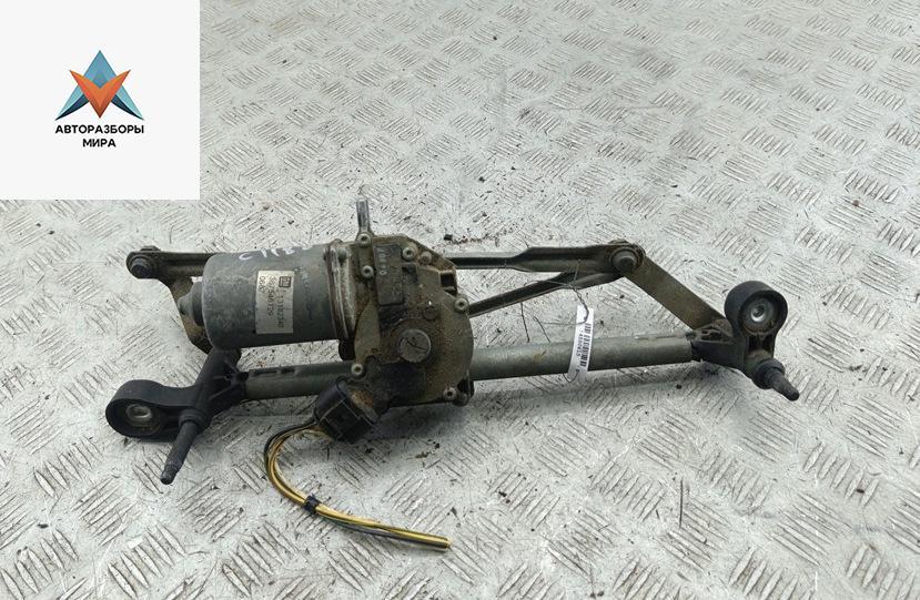 Механизм стеклоочистителя переднего (трапеция дворников) Opel Corsa D 2007, 1.2 л., бензин, робот, серый, хетчбэк 5 дв., 13182340 - фото №1