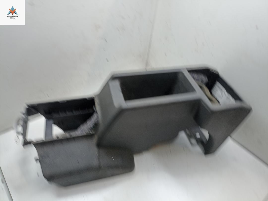 консоль салона (центральная часть) Opel Vectra C 2003, 1.8 л., бензин, МКПП, серый, седан, 24443157 - фото №1