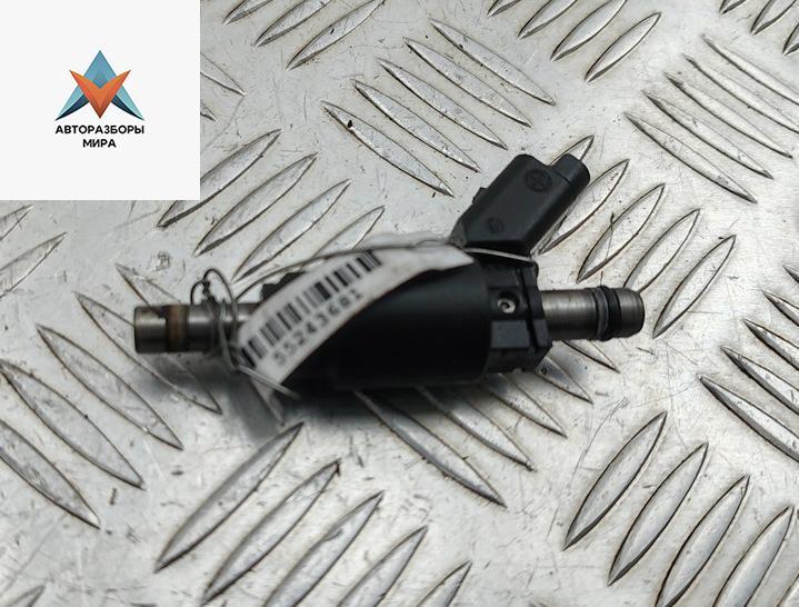 форсунка Renault Laguna 2 поколение 2001, 2.0 л., бензин, МКПП, красный, хетчбэк 5 дв., 7700113478 - фото №1