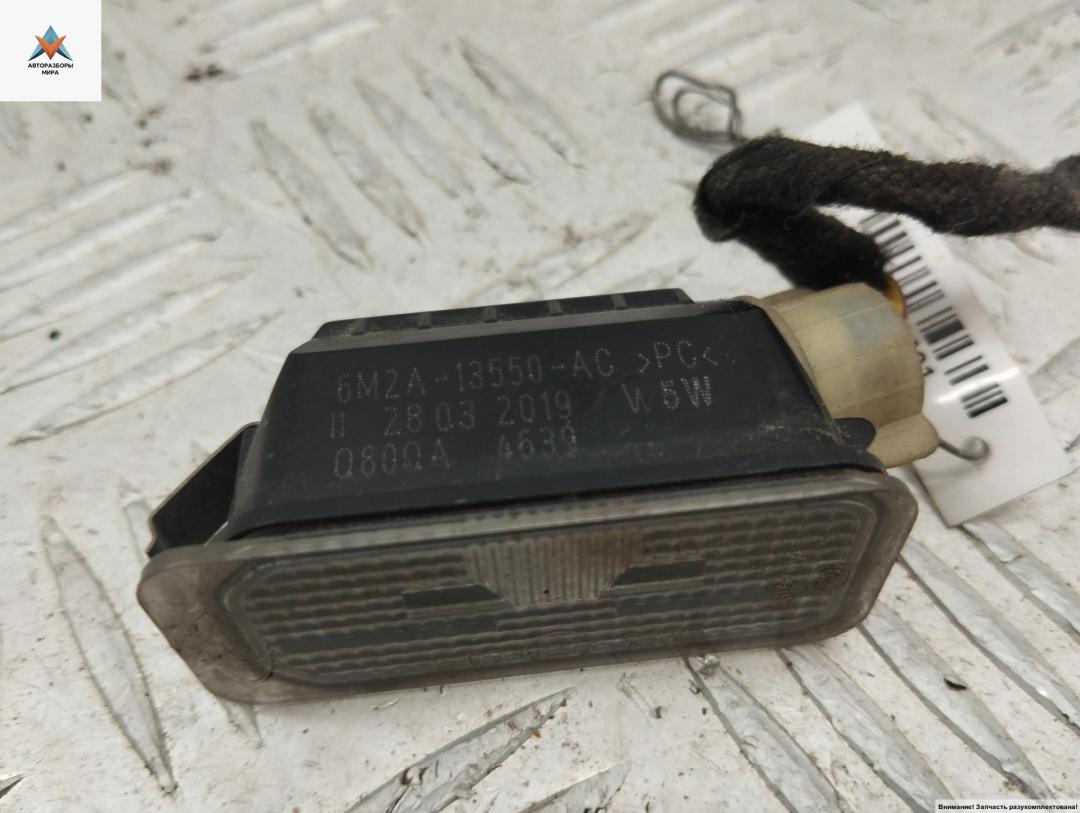 подсветка номера Ford S-Max 1 поколение 2009, 2.2 л., дизель, МКПП, синий, минивэн, 6M2A13550AA - фото №1