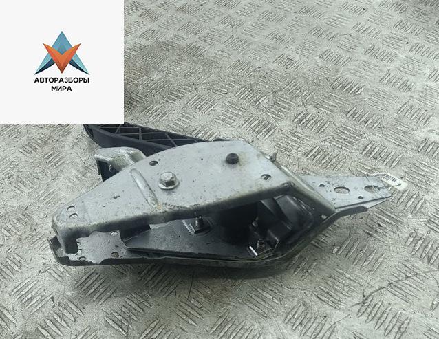 педаль сцепления Opel Astra G 2002, 1.6 л., бензин, МКПП, синий, универсал, 90539237 - фото №1