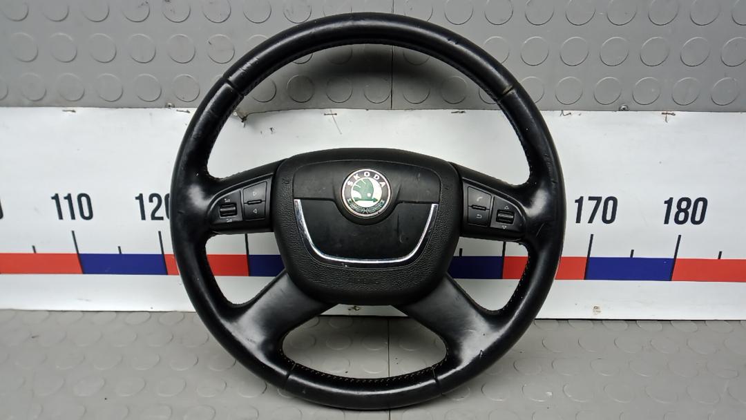 руль Skoda Superb 2 поколение 2011, 2.0 л., дизель, АКПП, хетчбэк 5 дв. - фото №1
