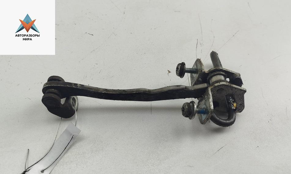 ограничитель открывания двери Opel Astra G 2002, хетчбэк 5 дв., 24434085 - фото №1