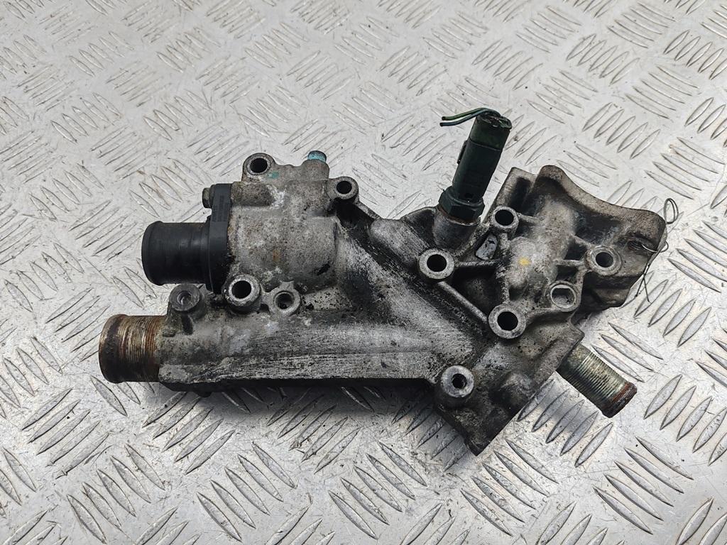 корпус термостата Peugeot 307 2004, 2.0 л., бензин, МКПП, чёрный, универсал, 9635696080