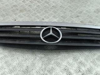 решетка радиатора Mercedes-Benz A-Класс W168 1997, чёрный, хетчбэк 5 дв., 1688800083