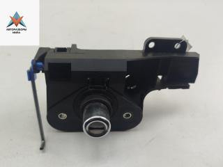 кнопка открытия багажника Opel Corsa C [рестайлинг] 2003, 1.0 л., бензин, МКПП, серый, хетчбэк 3 дв., 90534783, 24460839