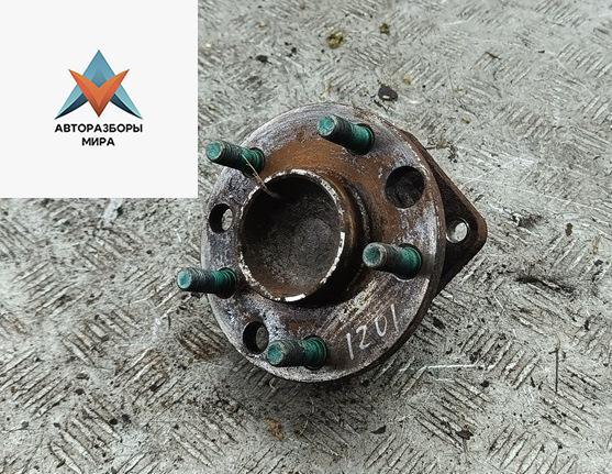 ступица задняя левая Ford Mondeo 3 поколение 2001, 1.8 л., бензин, МКПП, синий, универсал - фото №1