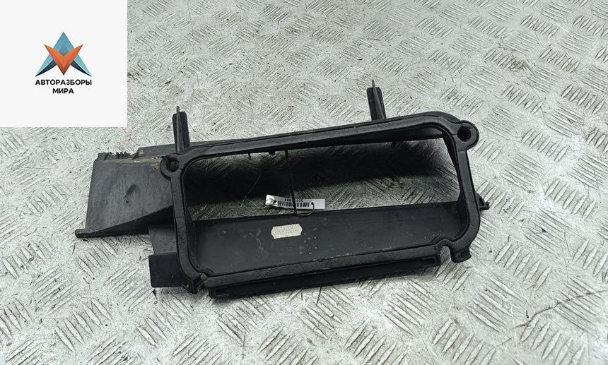 корпус салонного фильтра Mercedes-Benz C-Класс W203/S203/CL203 2002, 2.2 л., дизель, АКПП, серый, универсал, 2038303203 - фото №1