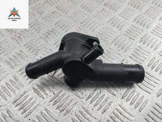 фланец (тройник) системы охлаждения Skoda Octavia mk1 (A4 1U) 2004, 2.0 л., бензин, МКПП, синий, универсал, 06A121133D