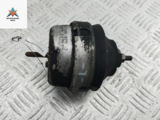 подушка крепления двигателя Volkswagen Passat B5 [рестайлинг] 2002, 2.0 л., бензин, МКПП, белый, седан, 8D0199379J