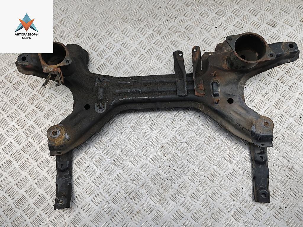 подрамник передний Volkswagen Golf 3 поколение 1995, 1.8 л., бензин, АКПП, синий, хетчбэк 3 дв. - фото №1