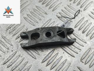 крепление форсунки Volkswagen Golf 6 поколение 2011, 1.6 л., дизель, МКПП, белый, хетчбэк 5 дв., 03L216