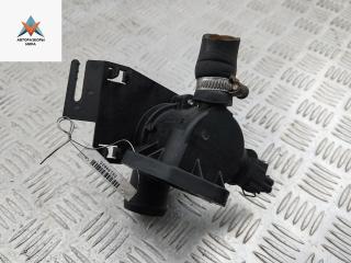 корпус термостата Skoda Felicia 1 поколение 1996, 1.3 л., бензин, МКПП, красный, хетчбэк 5 дв., 047121111A