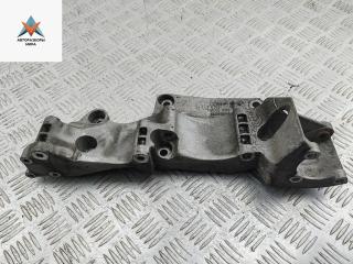 кронштейн генератора Volkswagen Bora 1 поколение 2000, 1.6 л., бензин, АКПП, серый, седан, 06A903143P