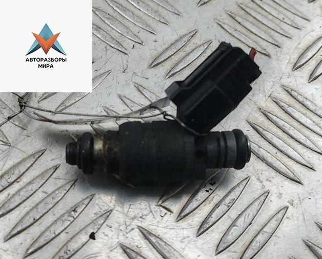 форсунка Volkswagen Passat B6 2010, 1.6 л., бензин, МКПП, серый, универсал, 06A906031BT - фото №1