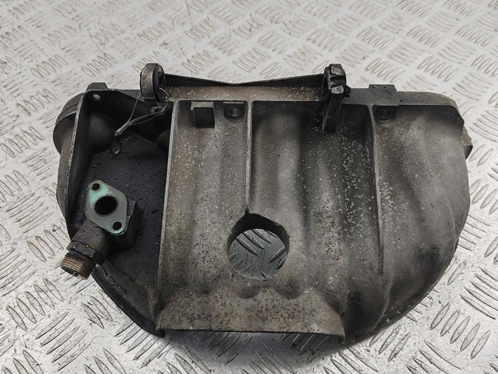 тепловой экран глушителя Skoda Octavia mk1 (A4 1U) 2004, 2.0 л., бензин, МКПП, синий, универсал, 06A133228S - фото №1