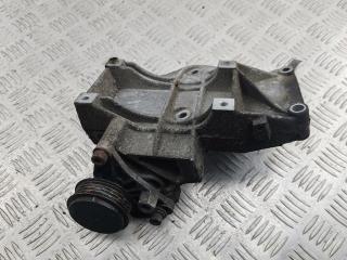 кронштейн компрессора кондиционера Volkswagen Passat B5 1999, 1.8 л., бензин, МКПП, серый, универсал, 058260885C