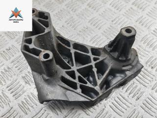 кронштейн двигателя Skoda Octavia mk1 (A4 1U) 2004, 2.0 л., бензин, МКПП, синий, универсал, 038199207H