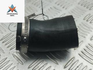 патрубок интеркулера Volkswagen Passat B7 2013, 2.0 л., дизель, МКПП, чёрный, универсал, 1K0145828T