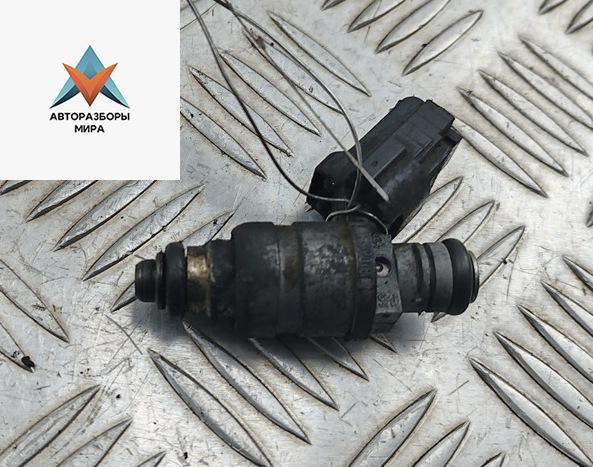 форсунка Volkswagen Passat B6 2010, 1.6 л., бензин, МКПП, серый, универсал, 06A906031BT - фото №1