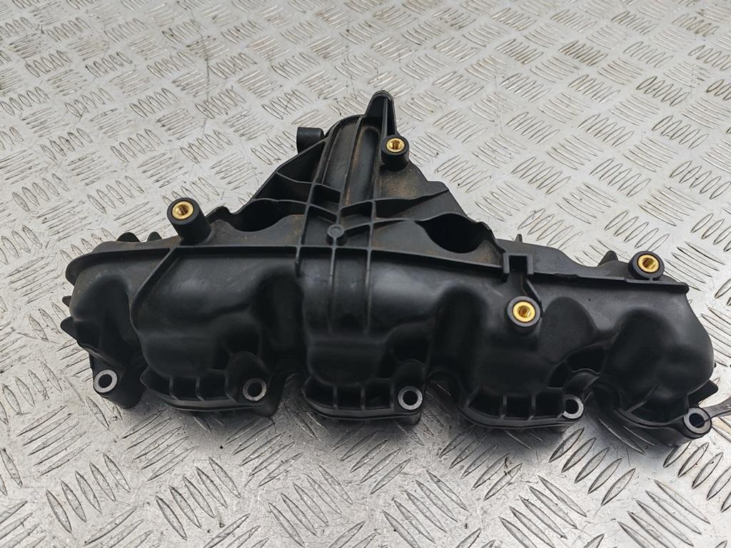 коллектор впускной Volkswagen Passat B7 2013, 2.0 л., дизель, универсал