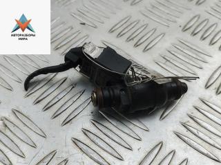 форсунка Skoda Felicia 1 поколение 1996, 1.3 л., бензин, МКПП, красный, хетчбэк 5 дв., 047906031