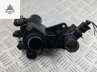 корпус термостата Volkswagen Golf 4 поколение 2000, 1.4 л., бензин, МКПП, синий, хетчбэк 5 дв., 032121111