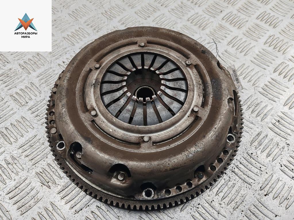 маховик Skoda Fabia 2 поколение (5J) 2008, 1.6 л., бензин, МКПП, серый, хетчбэк 5 дв., 03C105269F - фото №1