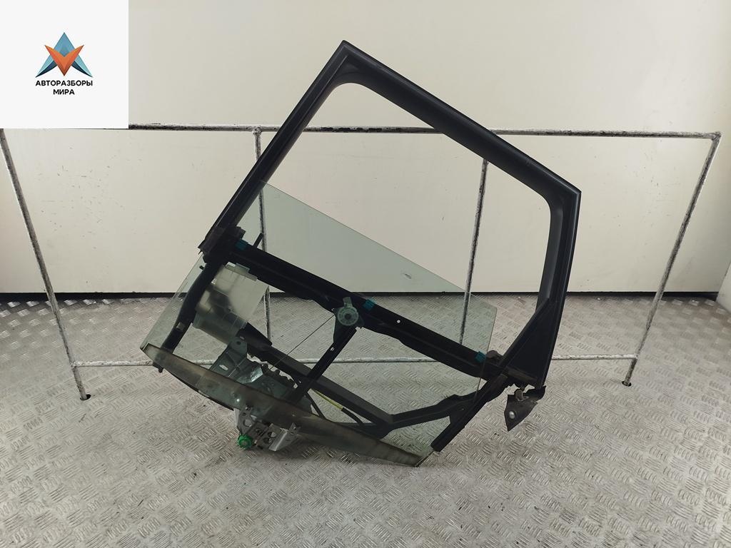 стеклоподъемник электрический задний левый Audi A4 B5 1997, 2.6 л., бензин, МКПП, серый, универсал, 8D0839397C - фото №1