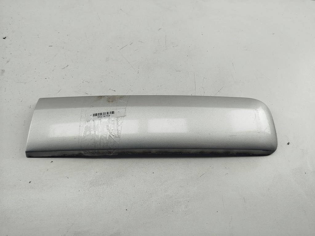 Молдинг крышки (двери) багажника Opel Omega B 2001, 2.2 л., бензин, МКПП, серый, универсал, 90566969