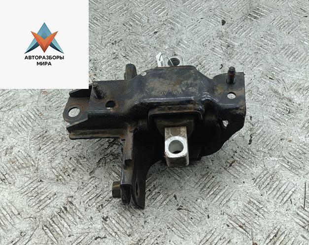 подушка крепления КПП Skoda Fabia 2 поколение (5J) 2009, 1.2 л., бензин, МКПП, серый, хетчбэк 5 дв. - фото №1