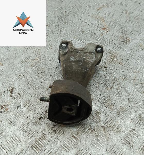 кронштейн КПП Volkswagen Passat B5 1997, 1.6 л., бензин, МКПП, серый, седан - фото №1