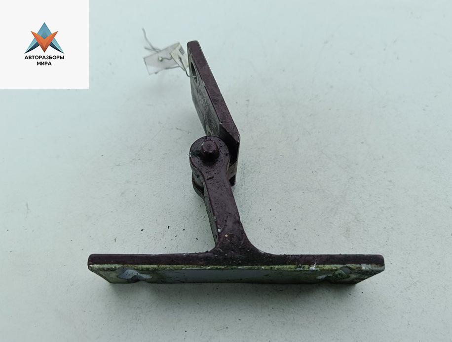 петля двери Audi A6 4A/C4 1996, красный, универсал, 4A0831401A - фото №1