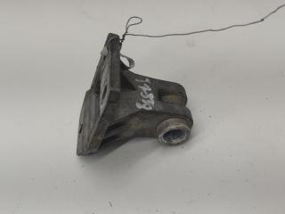 кронштейн переднего бампера Audi A6 4A/C4 1996, 2.5 л., дизель, МКПП, красный, универсал, 4A0807130D