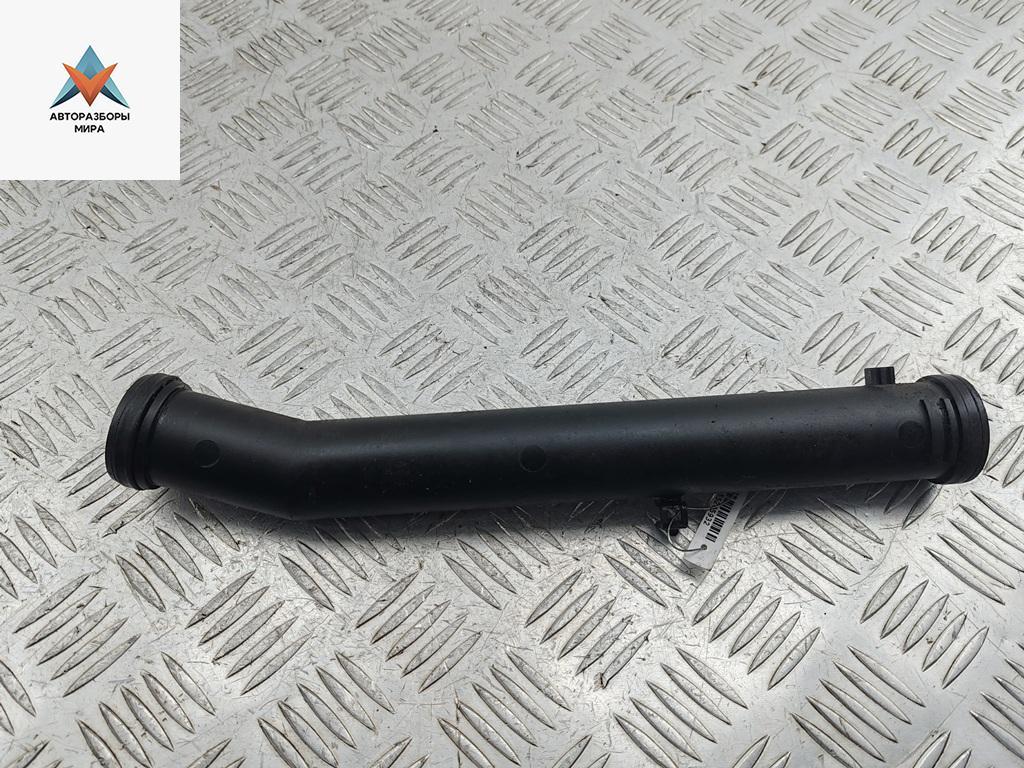 трубка охлаждающей жидкости Volkswagen Golf 4 поколение 2002, 1.4 л., бензин, МКПП, 032121065D - фото №1