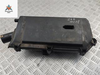 корпус воздушного фильтра Volkswagen Golf 4 поколение 2002, 1.4 л., бензин, МКПП, чёрный, хетчбэк 5 дв., 036129611AM, 036129620F