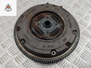 маховик Volkswagen Golf 4 поколение 2002, 1.4 л., бензин, МКПП, чёрный, хетчбэк 5 дв., 027105273D